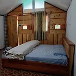 Sarthak Niwas And Homstay Saintoli