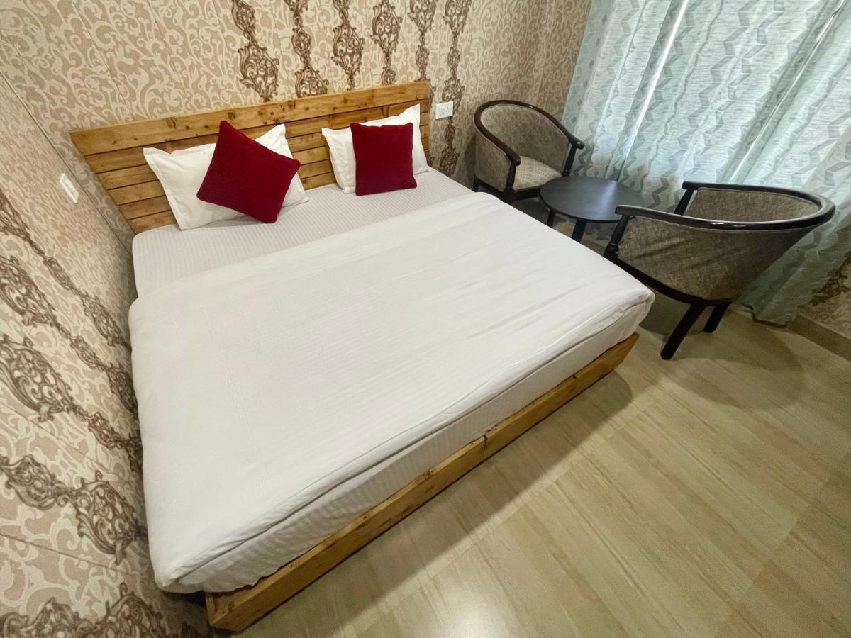 No Cafe Hotel Chakrata