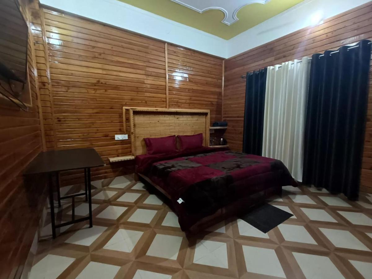 Kohinoor Hotel Chakrata