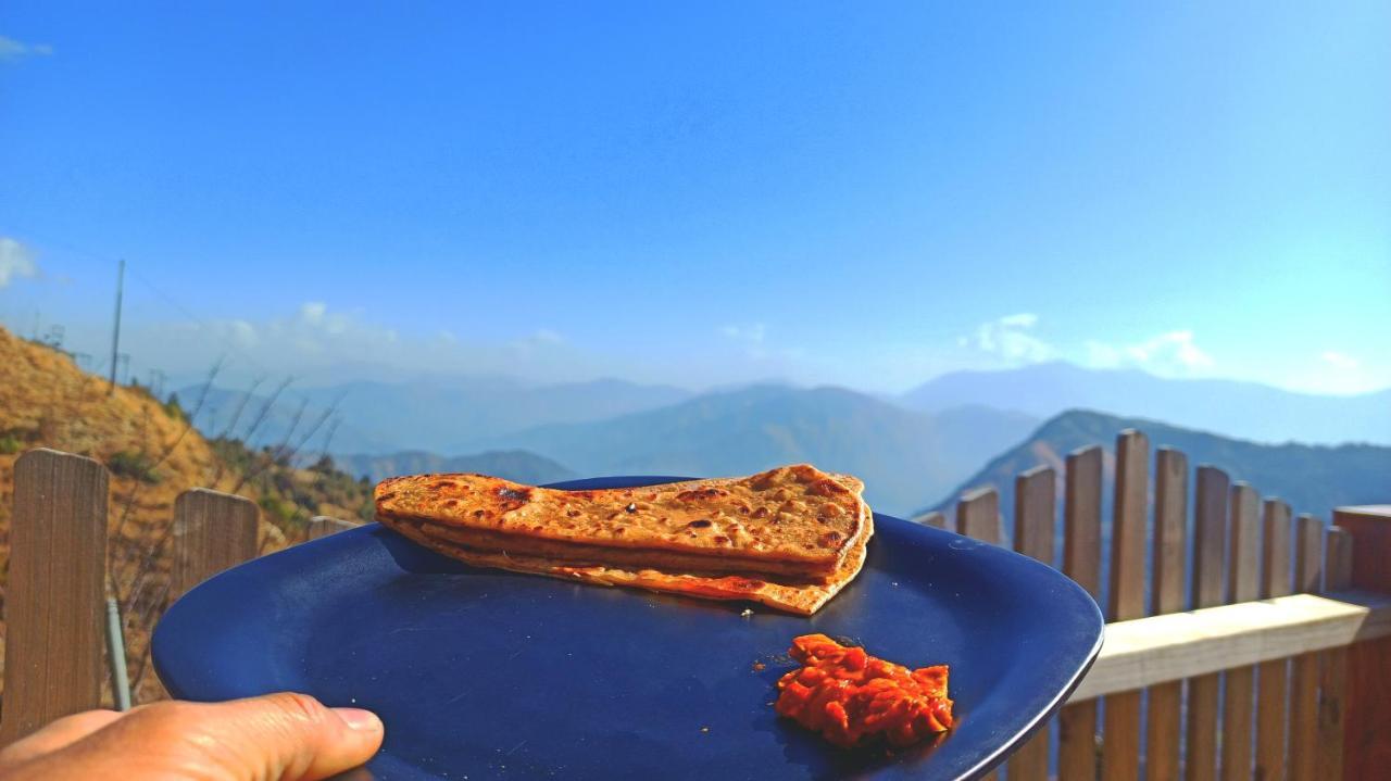 Veda Hotel *