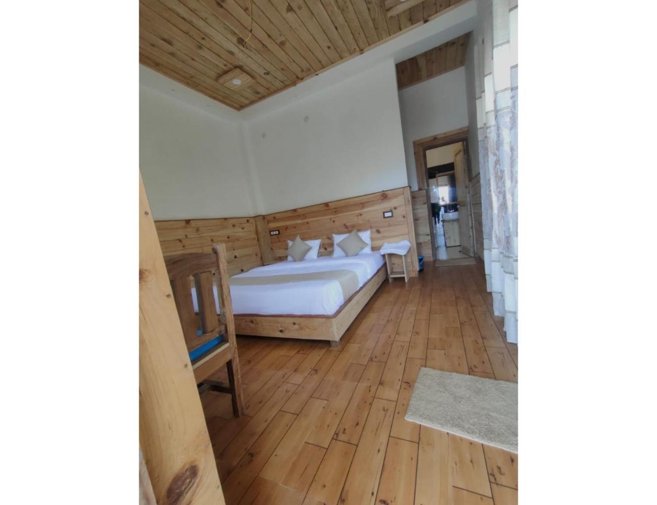 Tiger Hill Resort, Homestay