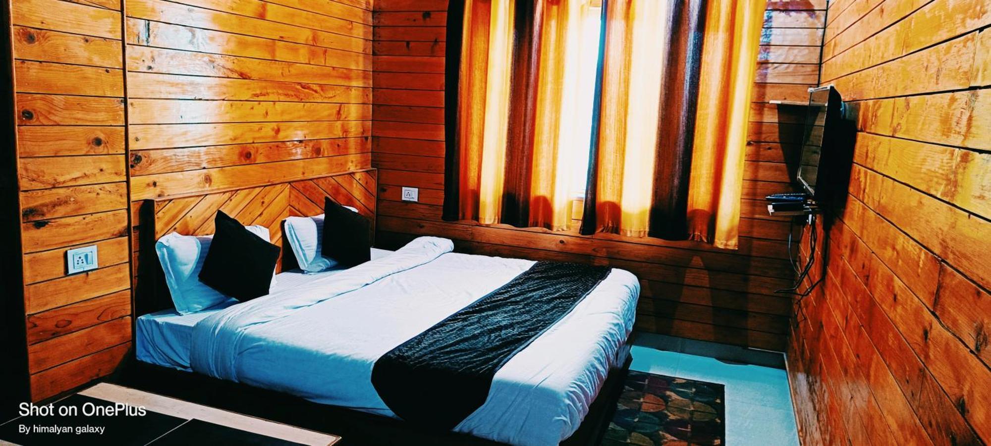 Himalayan Galaxy Hotel 3*
