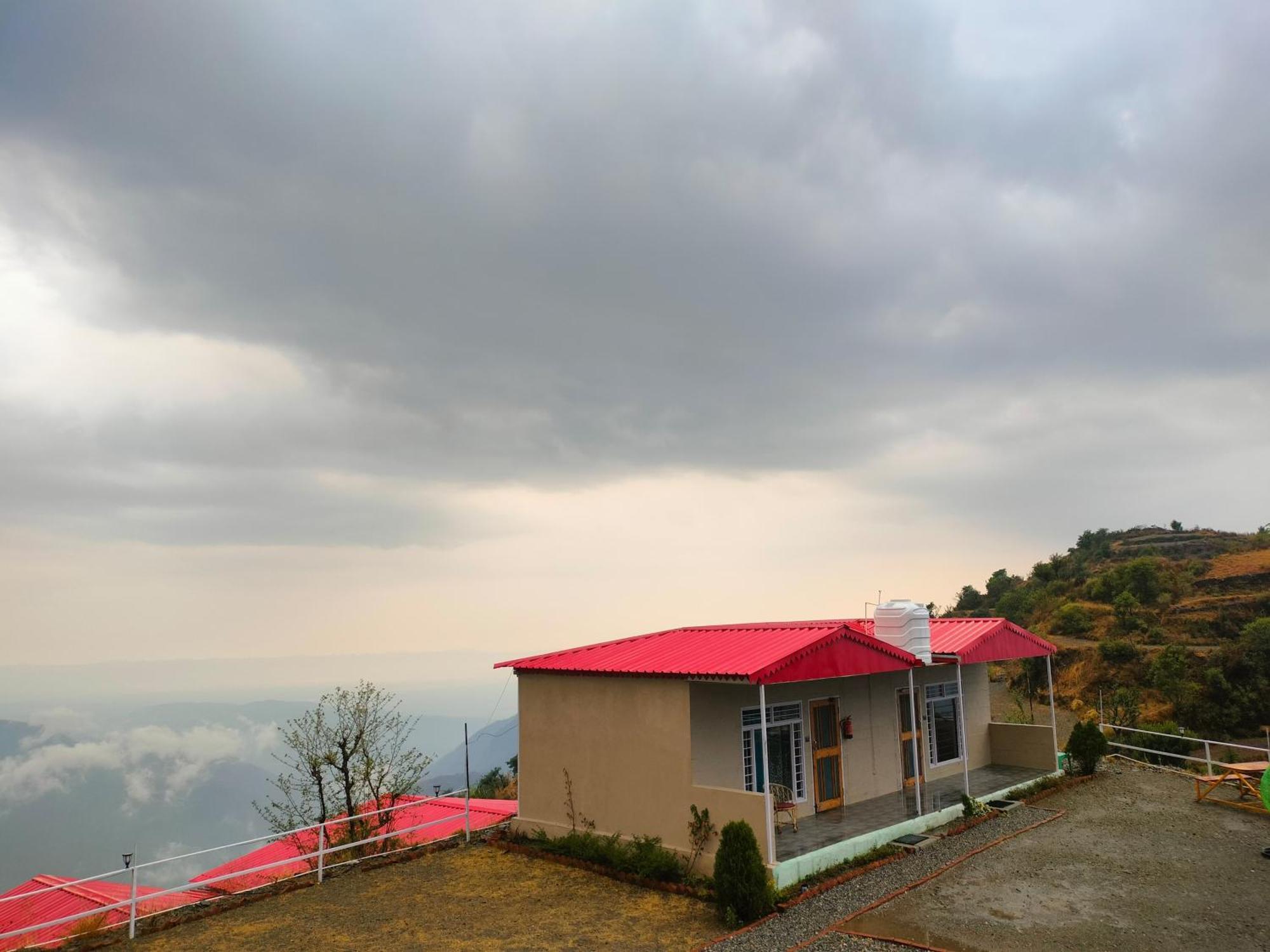 Hotel Hill View Retreat 3*