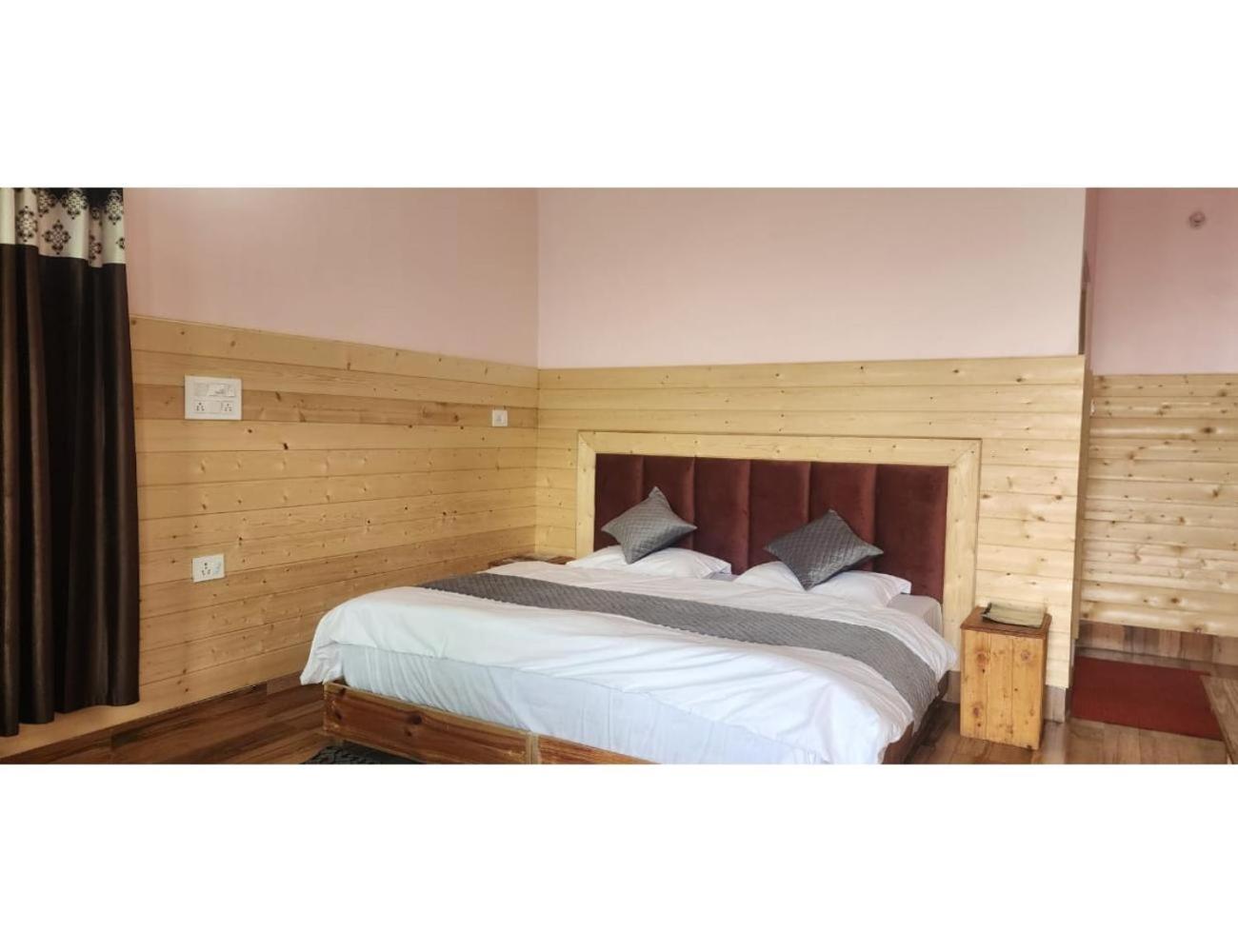 Homestay Hills Resort, Chakrata