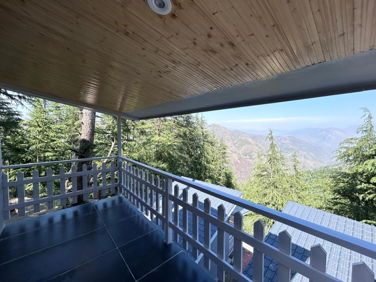 Ilika Lodge *