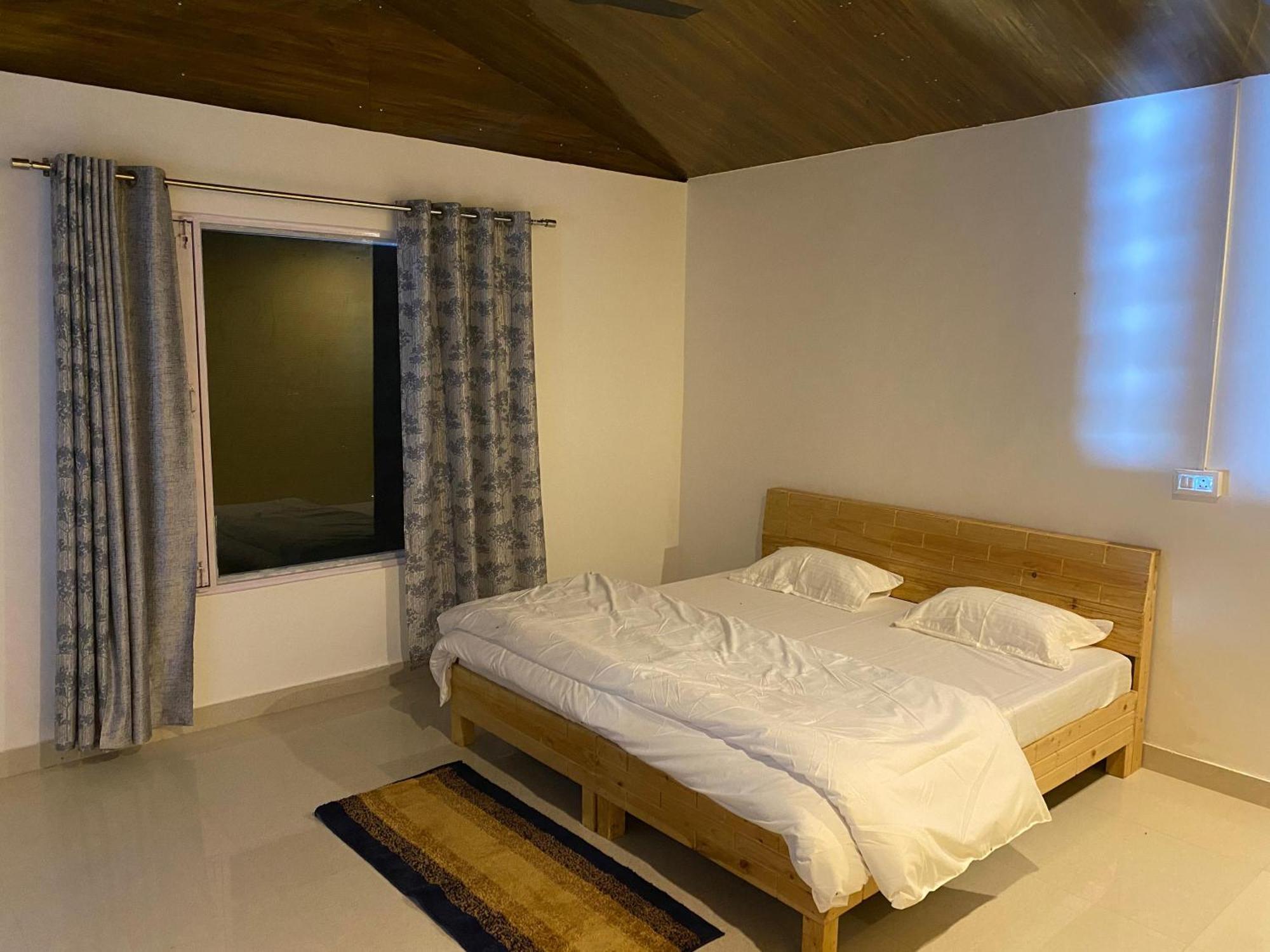 Paridhi Resort *