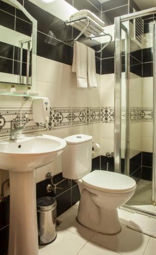 Hotel Anurag 4*