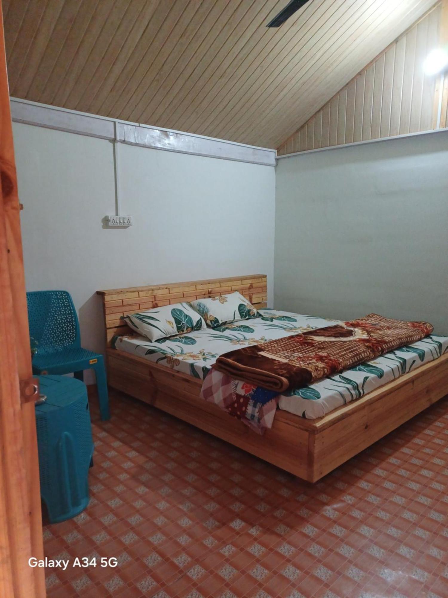 Sarthak Niwas And Homstay Saintoli Apartment *