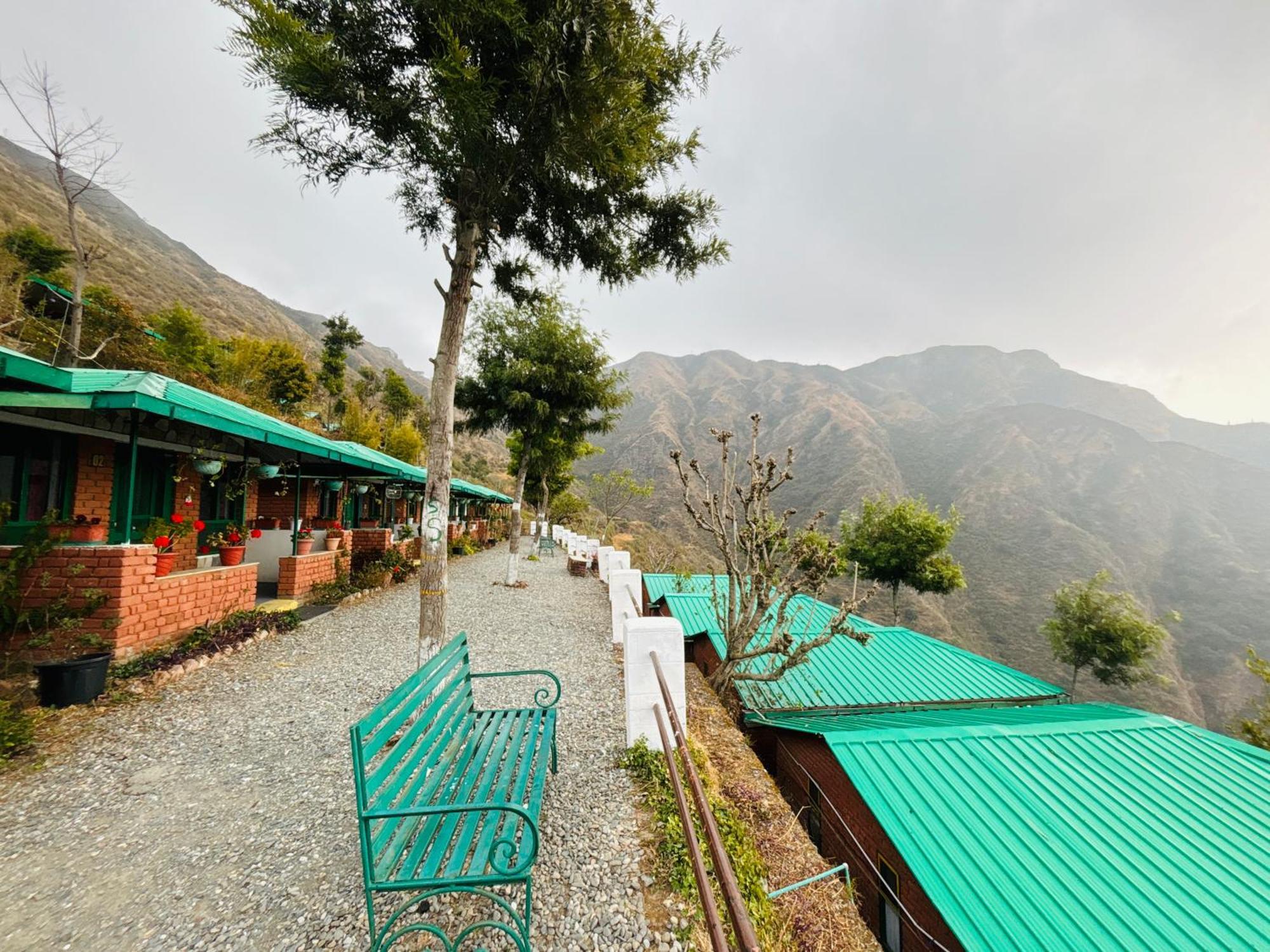 On The Roof, Viraatkhai-chakrata, By Himalayan Eco Luxury tent