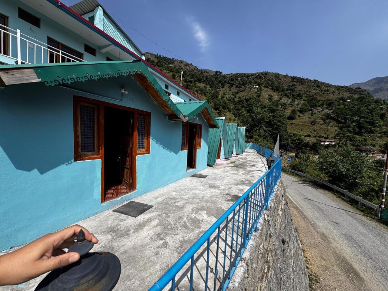Vally Heights & Hotel