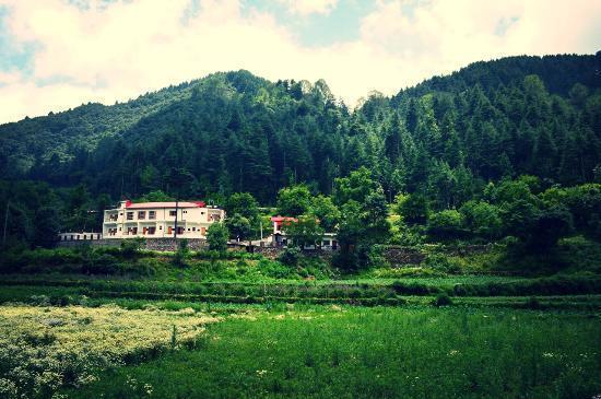 Hotel Burans Chakrata 3*